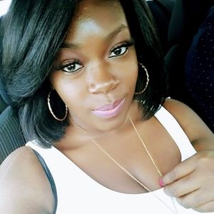 Meet your Posher, Cierra